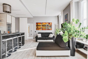 Elegant apartment in Milan center